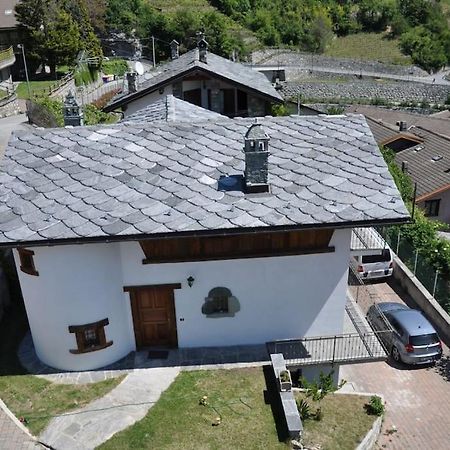 Villa La Tour Nus Exterior photo