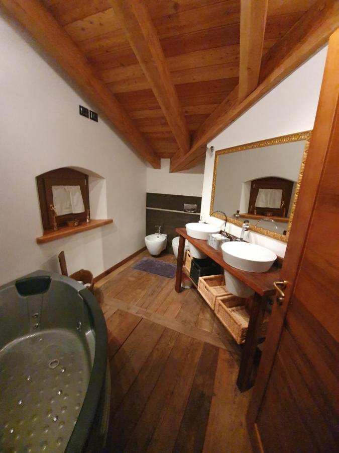 Villa La Tour Nus Exterior photo