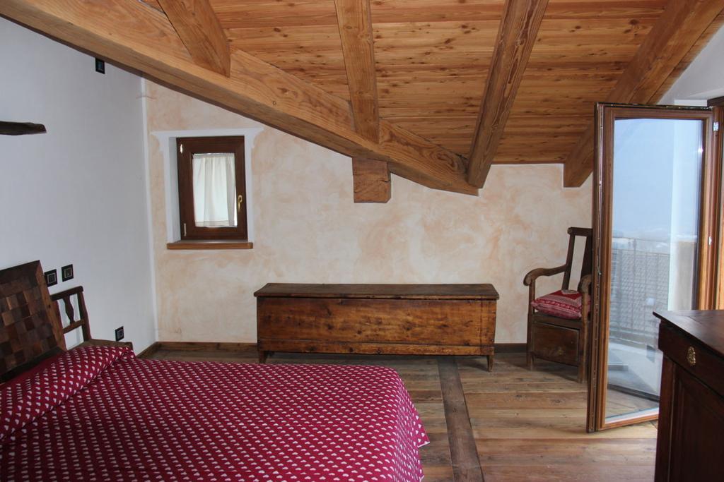 Villa La Tour Nus Room photo