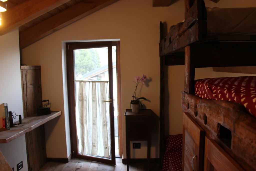 Villa La Tour Nus Room photo
